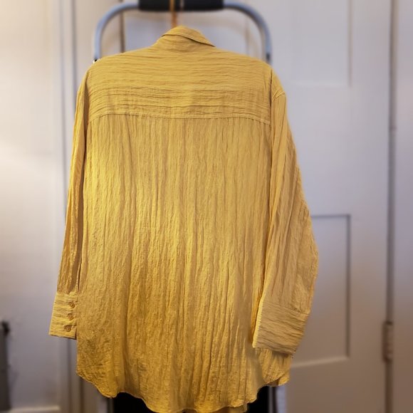 NWOT Yellow Crinkled Chiffon Shirt - Picture 2 of 5
